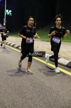 Runner Photo 4292373