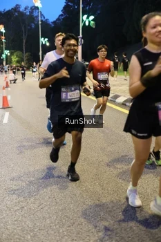 Runner Photo 4292380