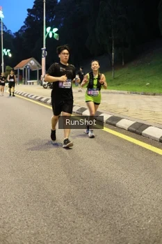 Runner Photo 4292391