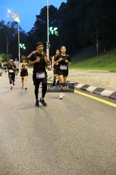 Runner Photo 4292400
