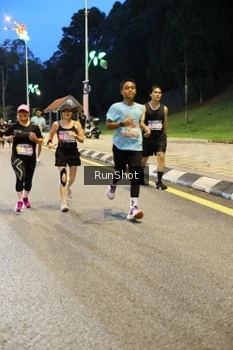 Runner Photo 4292414