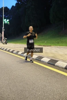 Runner Photo 4292513