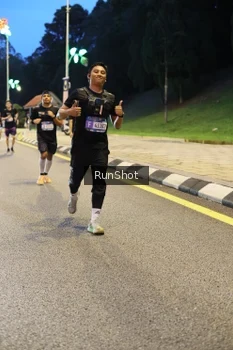 Runner Photo 4292533