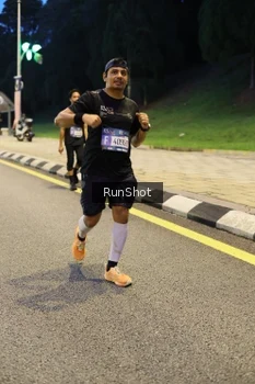 Runner Photo 4292555