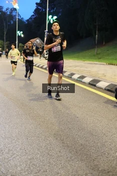 Runner Photo 4292566