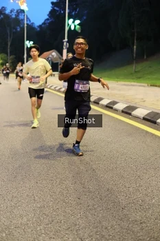 Runner Photo 4292584
