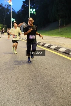 Runner Photo 4292593