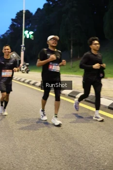 Runner Photo 4292612