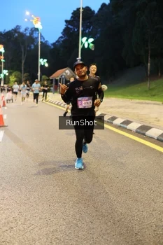 Runner Photo 4292704