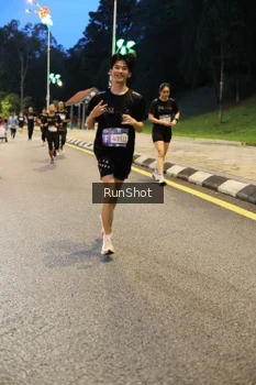 Runner Photo 4292760