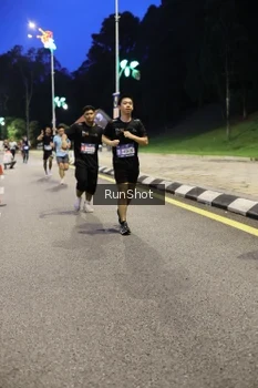 Runner Photo 4292815