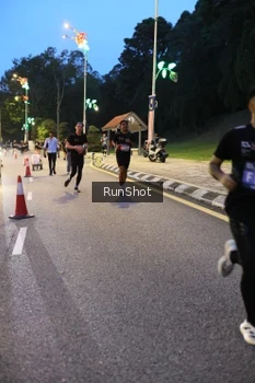 Runner Photo 4292872