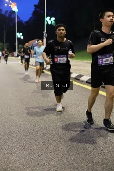 Runner Photo 4292945
