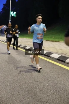 Runner Photo 4293040