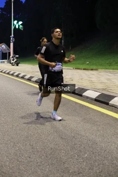 Runner Photo 4293100