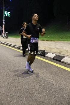 Runner Photo 4293114