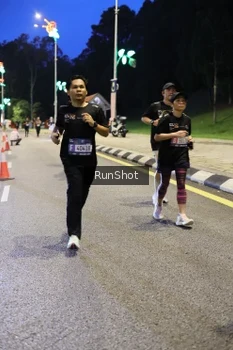 Runner Photo 4293746