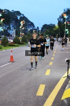 Runner Photo 4293834