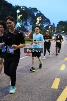 Runner Photo 4293866