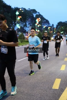 Runner Photo 4293870