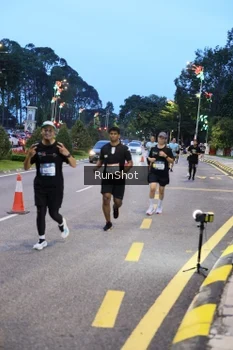 Runner Photo 4293875