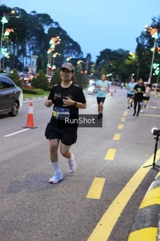 Runner Photo 4293913