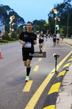 Runner Photo 4293917