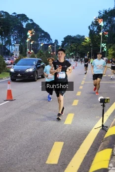 Runner Photo 4293943