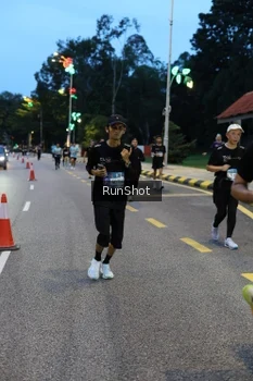 Runner Photo 4294055