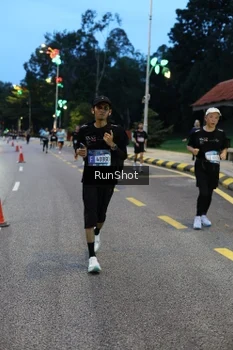 Runner Photo 4294060