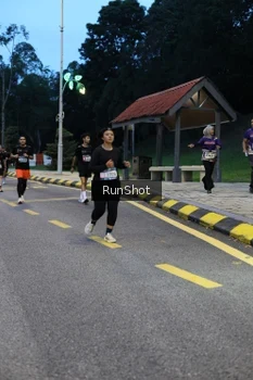 Runner Photo 4294063