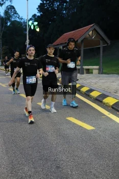 Runner Photo 4294100