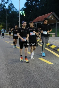 Runner Photo 4294105