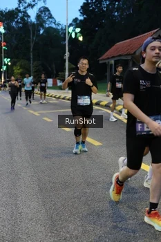 Runner Photo 4294112