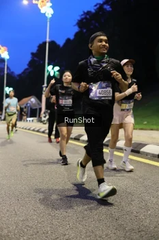 Runner Photo 4294113