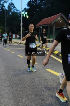 Runner Photo 4294121