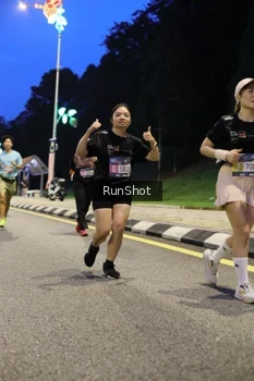 Runner Photo 4294173