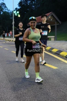 Runner Photo 4294210