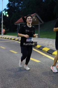 Runner Photo 4294211