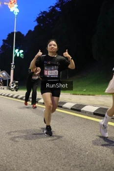 Runner Photo 4294212
