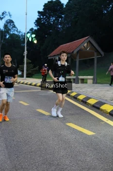 Runner Photo 4294244
