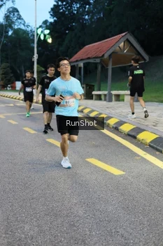 Runner Photo 4294357