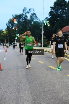 Runner Photo 4294370