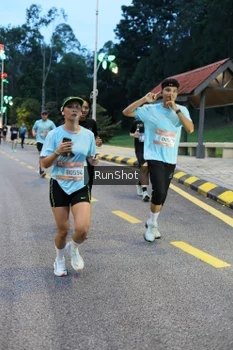 Runner Photo 4294415