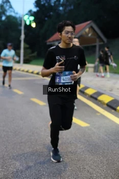 Runner Photo 4294416