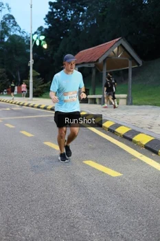 Runner Photo 4294422