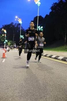 Runner Photo 4294465