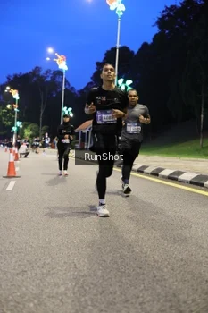 Runner Photo 4294501