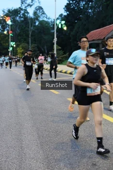 Runner Photo 4294504