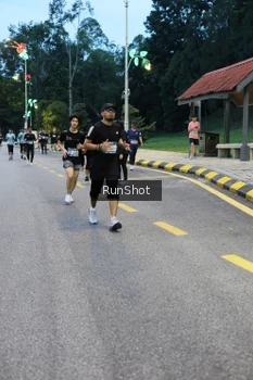 Runner Photo 4294517